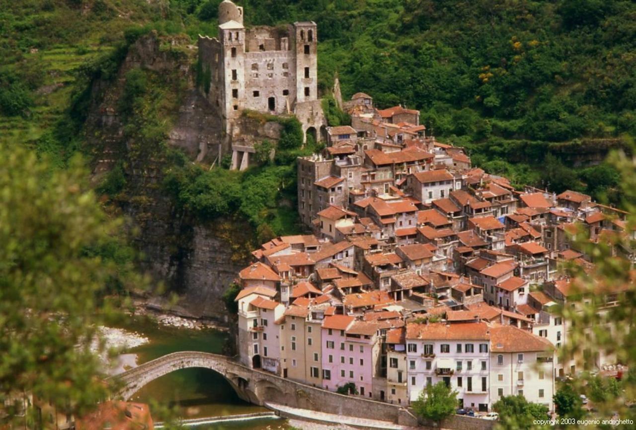 Old Mill Villa Pigna Bagian luar foto